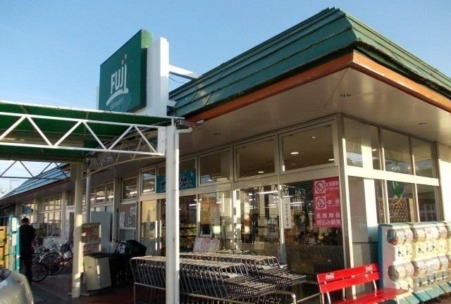 ＦＵＪＩスーパー塚原店：350m