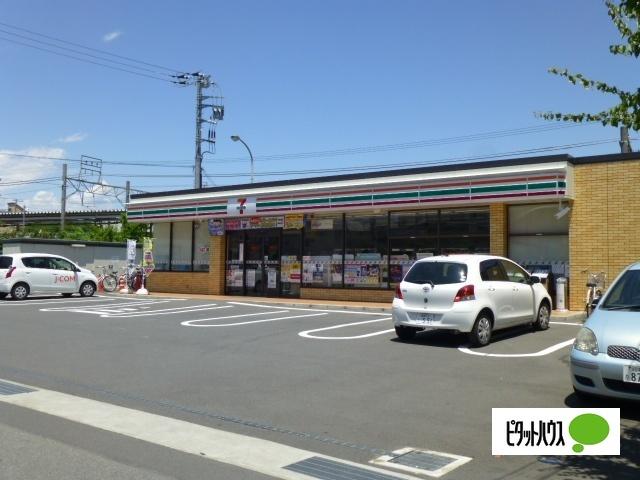 セブンイレブン小田原鴨宮駅南店：296m