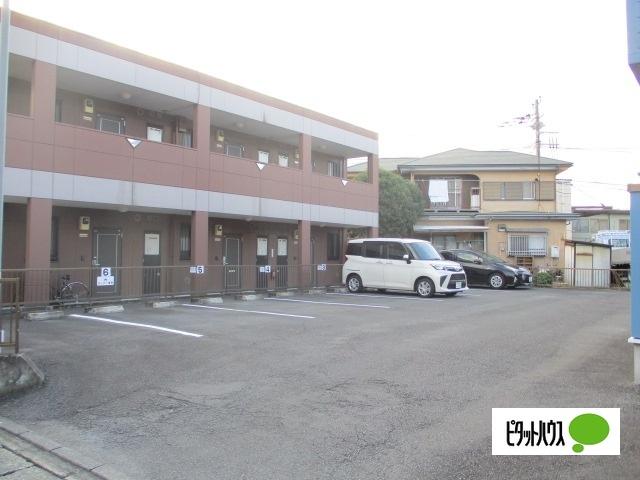 エクセル（101） 駐車場