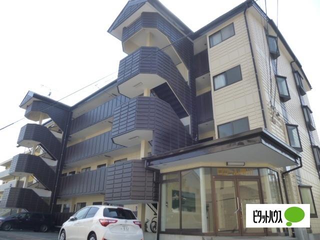 ロワール市川（105） エントランス