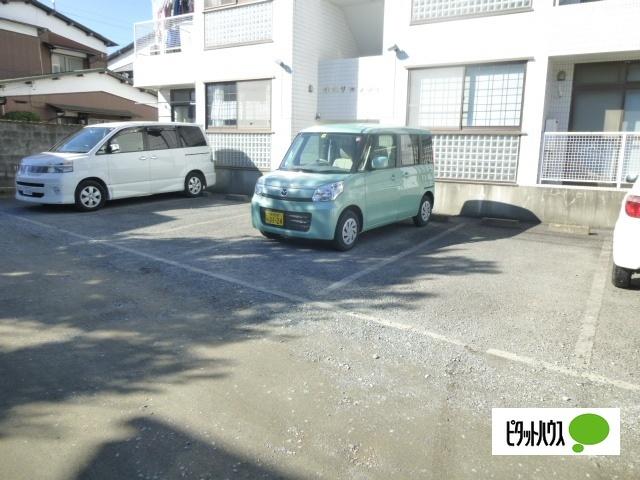 サユリマンション（102） 駐車場