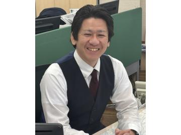 スタッフのサムネイル