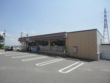 セブンイレブン西尾巨海町店：1175m