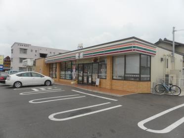 ｾﾌﾞﾝｲﾚﾌﾞﾝ 刈谷日高町店：494m