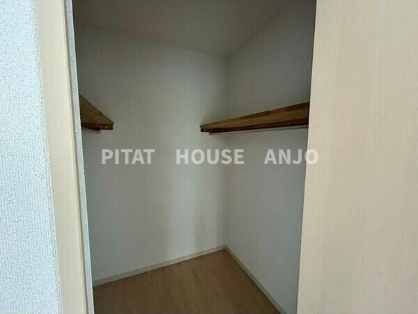 ゴールデンクロス古井（101） 収納