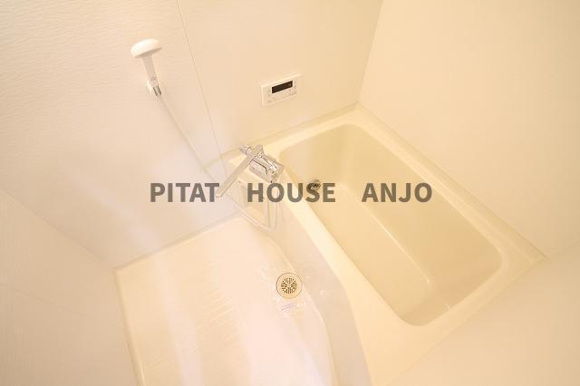Pure Heights 外山A･B（B102） バス／シャワー