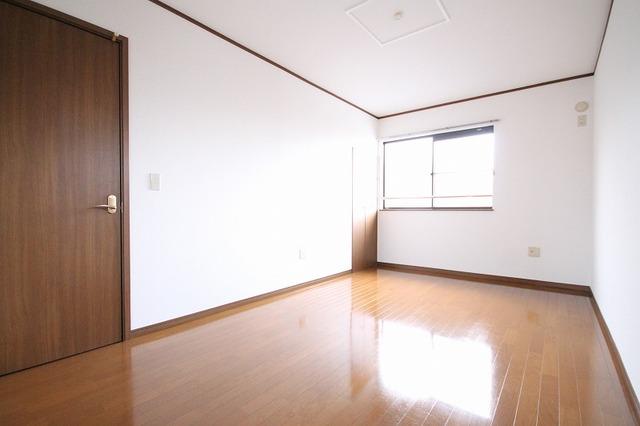 エクセレント　スクエア（B105） 室内