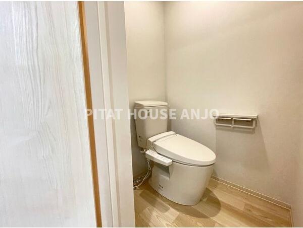 Garage Villa 西岡崎（105） トイレ