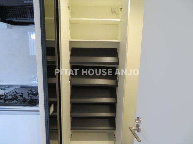 Casa Avenue Okazaki（102） 室内