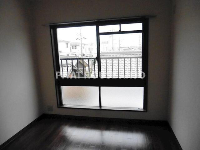 パークサイド今岡C（301） 部屋画像