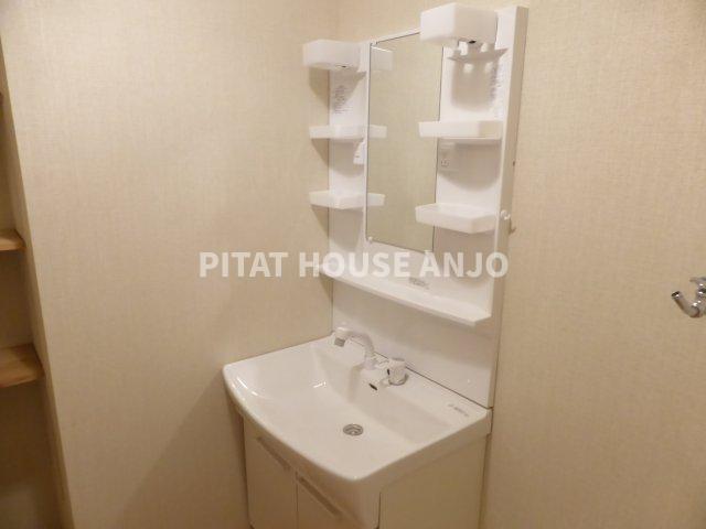 スターターマンション緑町Ⅱ番館（102） 洗面