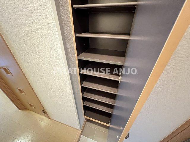 セジュール恩田（301） 収納