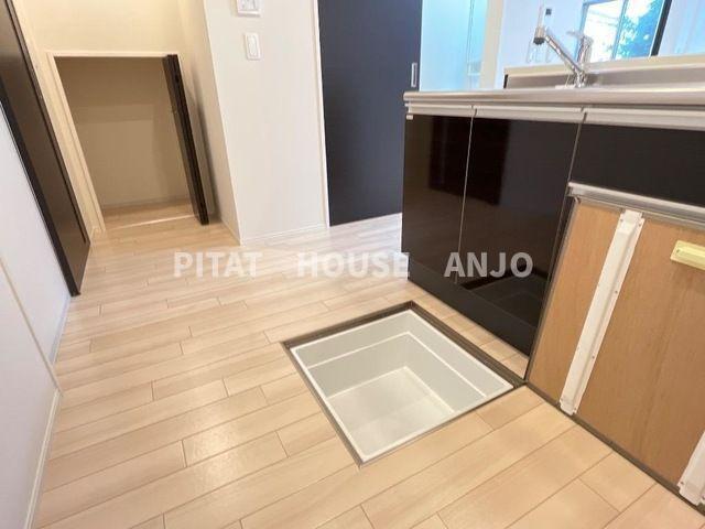 ウィルヴィレッジ　弐番館（103） 収納