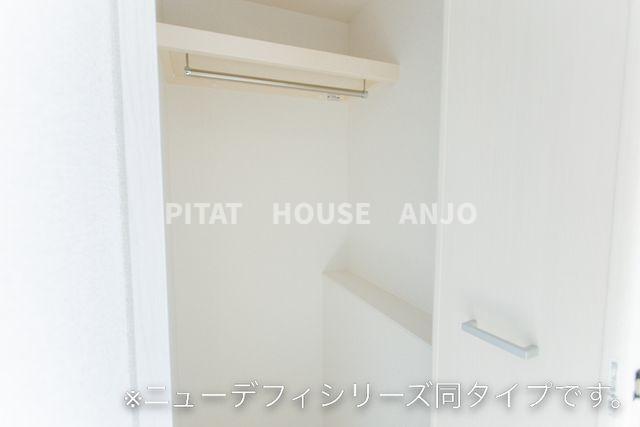 ルミエール　井竜（102） 収納