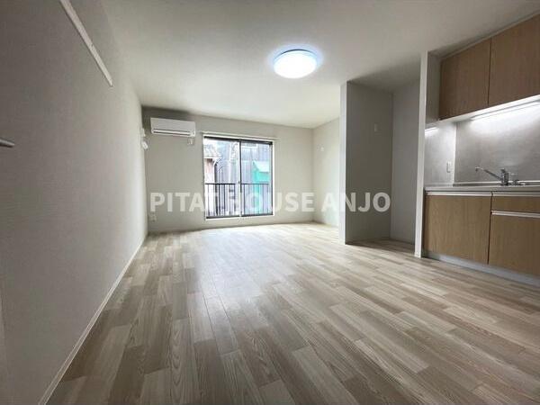 Garage Villa 西岡崎（109） リビング