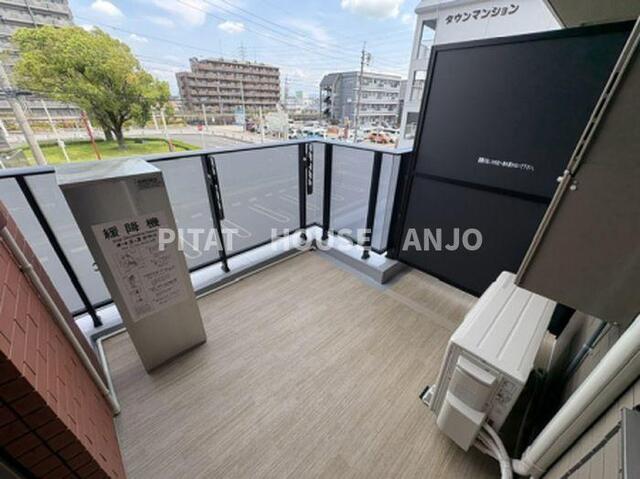 ヴィラ トルチュ東刈谷（210） バルコニー