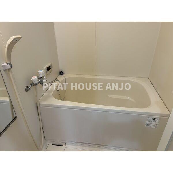 ロイヤルスクエア（4-E） 部屋画像