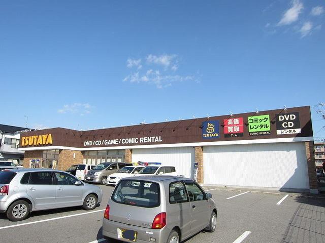 TSUTAYA：270m