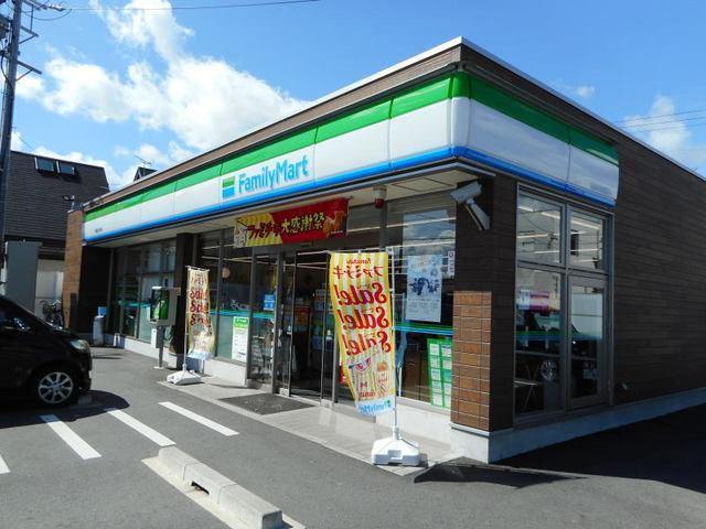 ファミリーマート 岡崎法性寺店：800m