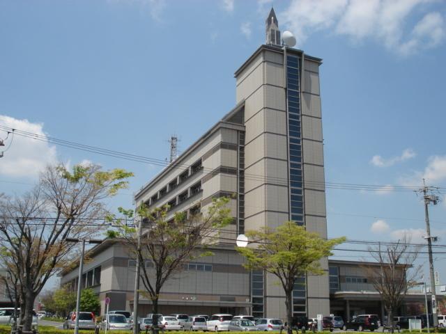 碧南市役所：160m