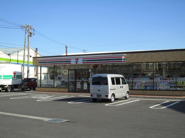 セブン-イレブン 吉良町富好：250m