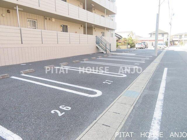 Ｓｕｎ石ナ曽根Ｎ（302） 駐車場