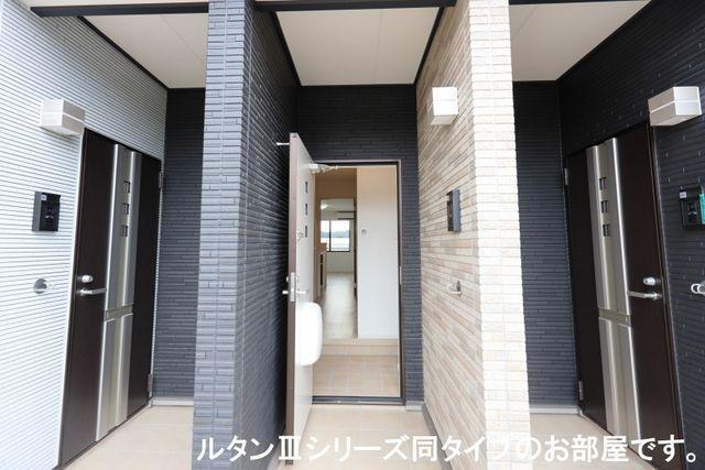 アイリス横山Ａ（105） エントランス