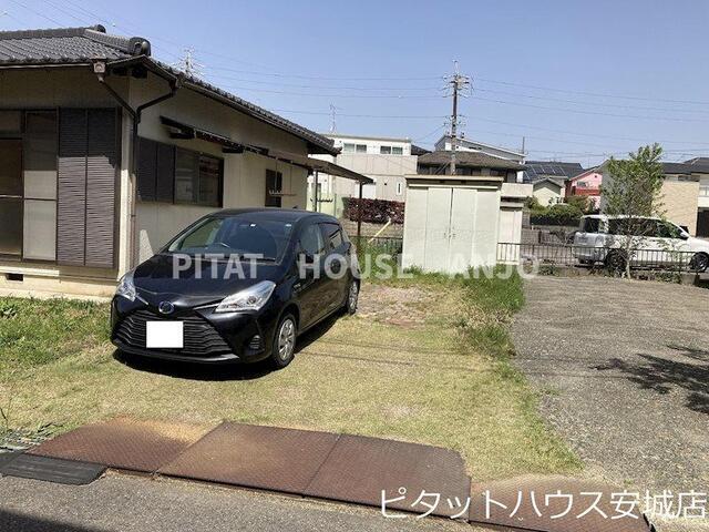 富士見町戸建借家（1） 駐車場