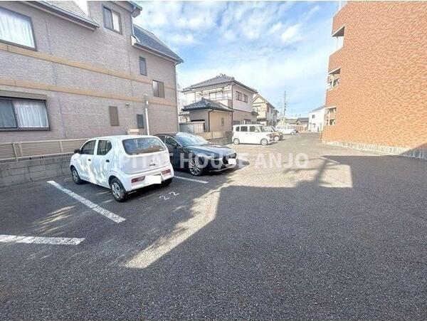 A・City弁天（412） 駐車場