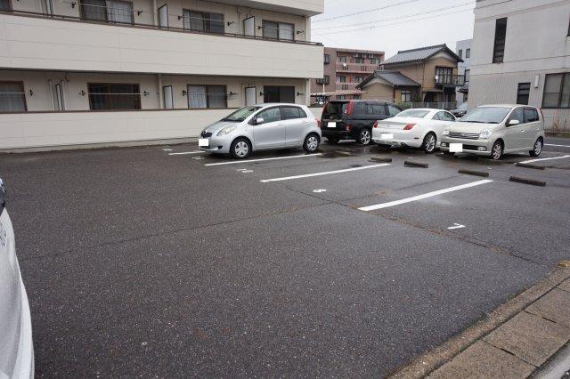 サンシティデンマークⅡ（102） 駐車場