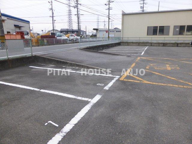 メゾン酒井Ａ（EC・照明付き）（202） 駐車場