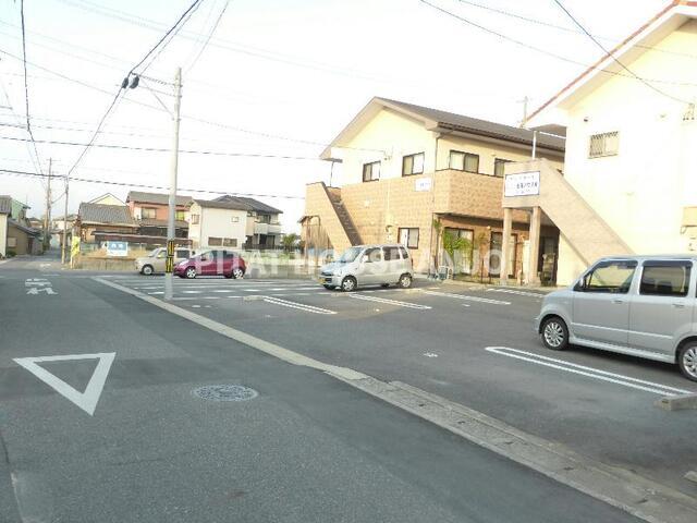サンエイハイツ（201） 駐車場
