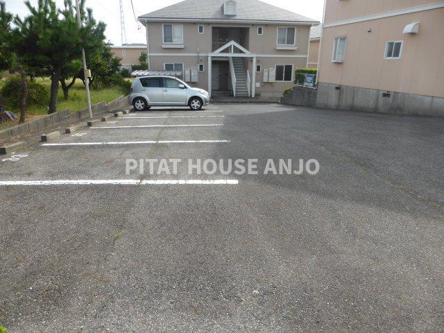 アメニティー住吉Ａ（102） 駐車場