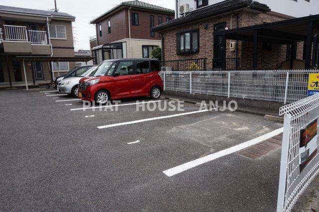 Surplus雨池Ⅰ（201） 駐車場