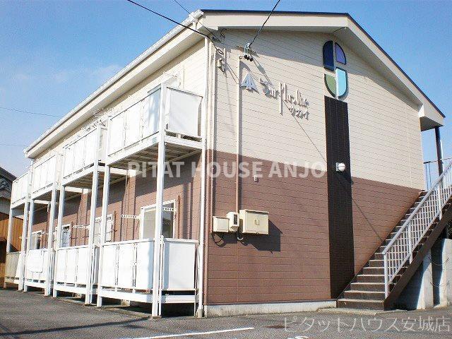 Surplus　One　サカイ（102） 外観