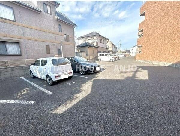 A・City弁天（317） 駐車場
