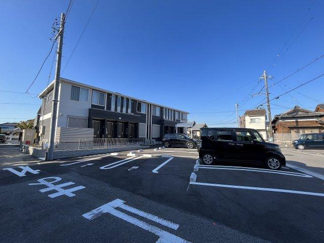 ブルーム（201） 駐車場
