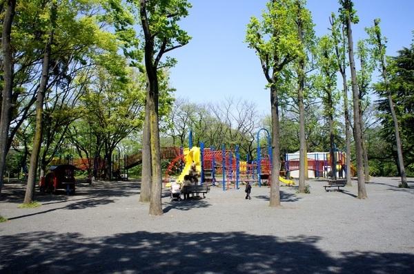 鷺沼公園：342m