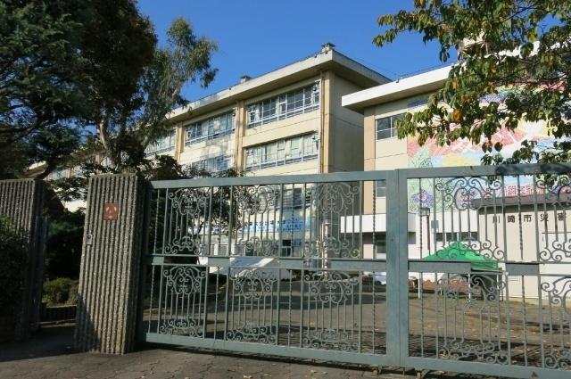 川崎市立有馬中学校：363m