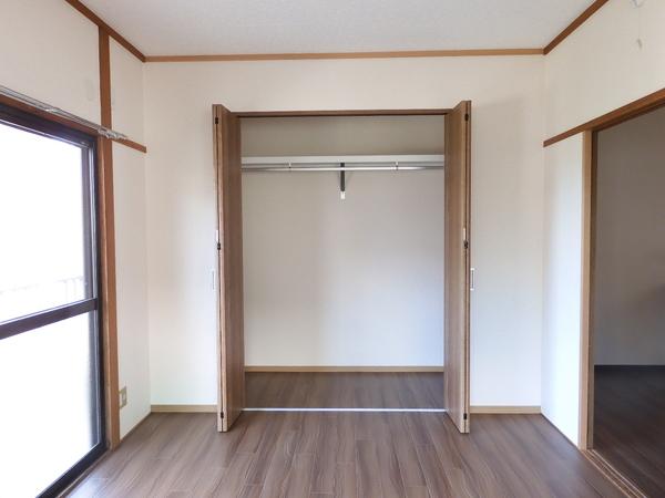 梅田ハイツ（102） 収納