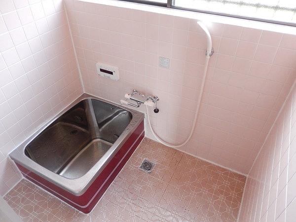 広島市佐伯区三宅テラスハウス バス／シャワー