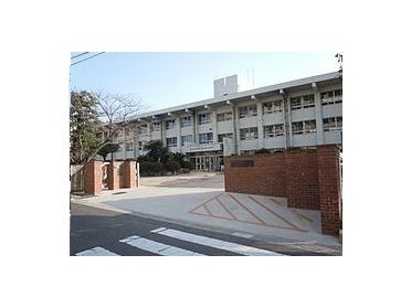 五日市東小学校：700m