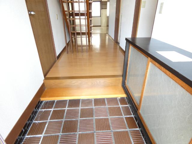 広島市西区井口一戸建 玄関