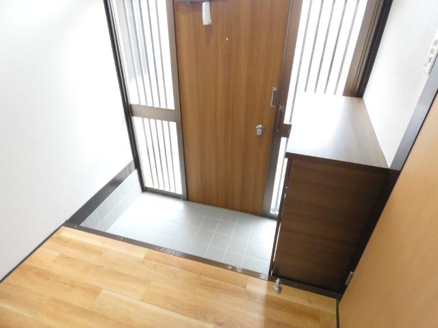 広島市佐伯区美の里一戸建 玄関