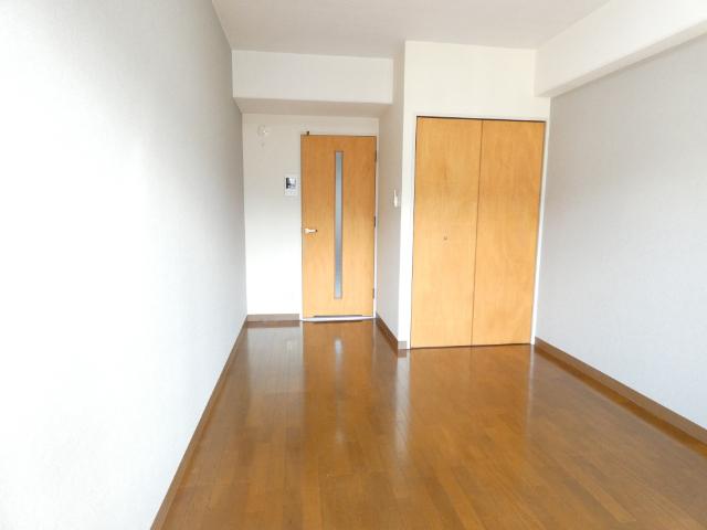 ロイヤルエムズ（305） 部屋画像