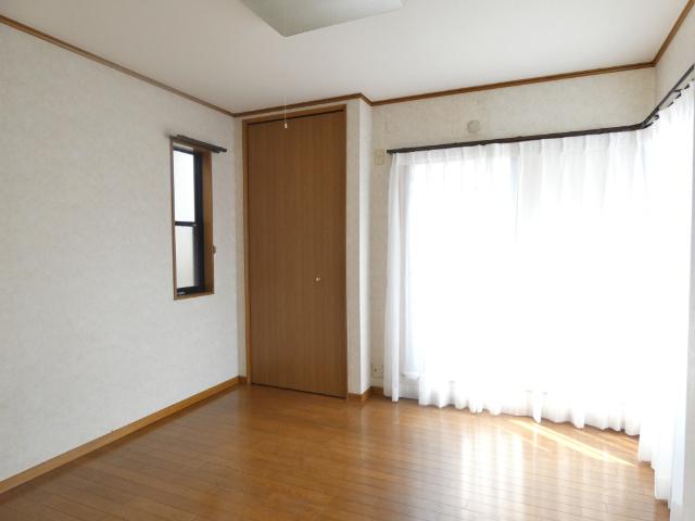 楽々園3丁目貸家 部屋画像