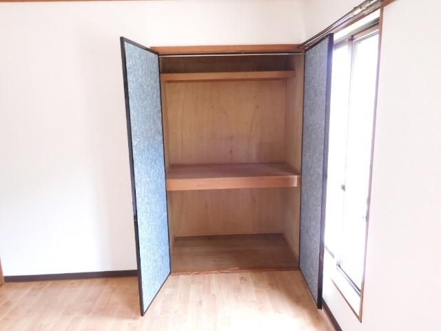 メゾンイノウエ（202） 収納