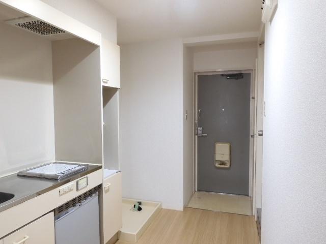 アクシス翠町（302） 玄関