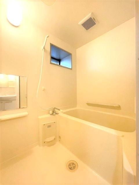 ＲＯＯＭ　ＢＯＷＷＯＷ（103） 部屋画像