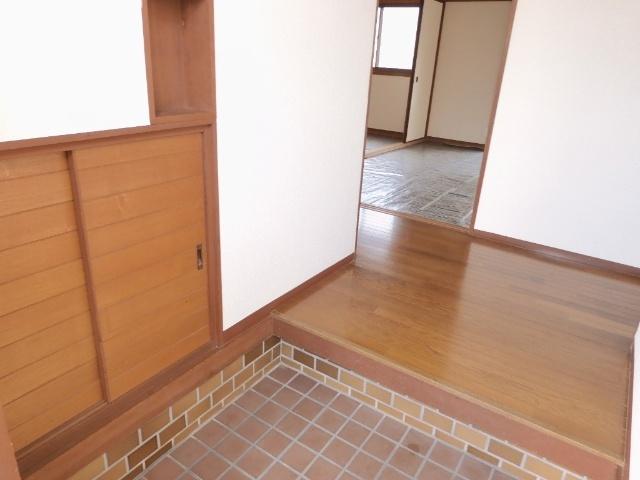 広島市佐伯区吉見園一戸建 玄関